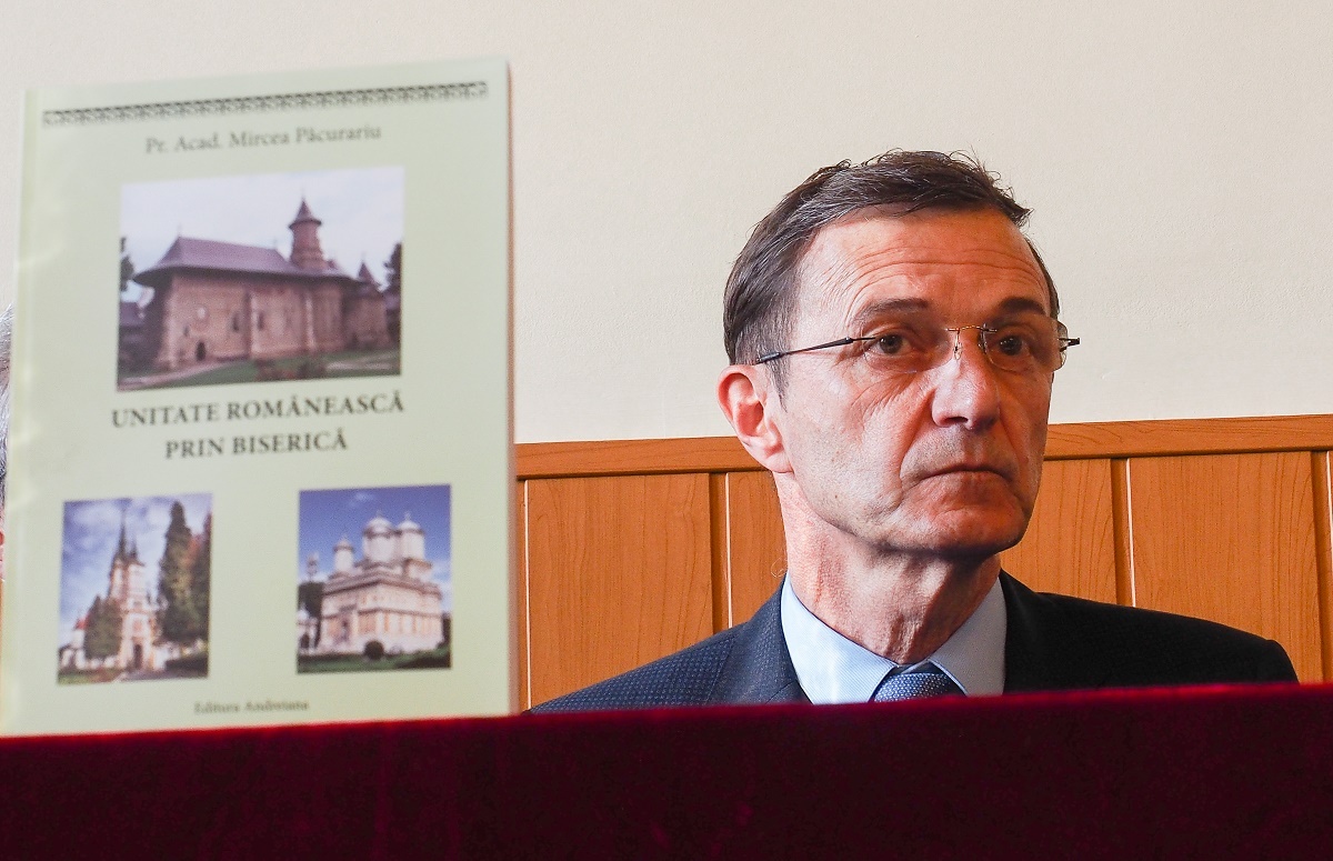 FOTO: Preşedintele Academiei Române le-a vorbit sibienilor despre Biserică, unitate și identitate