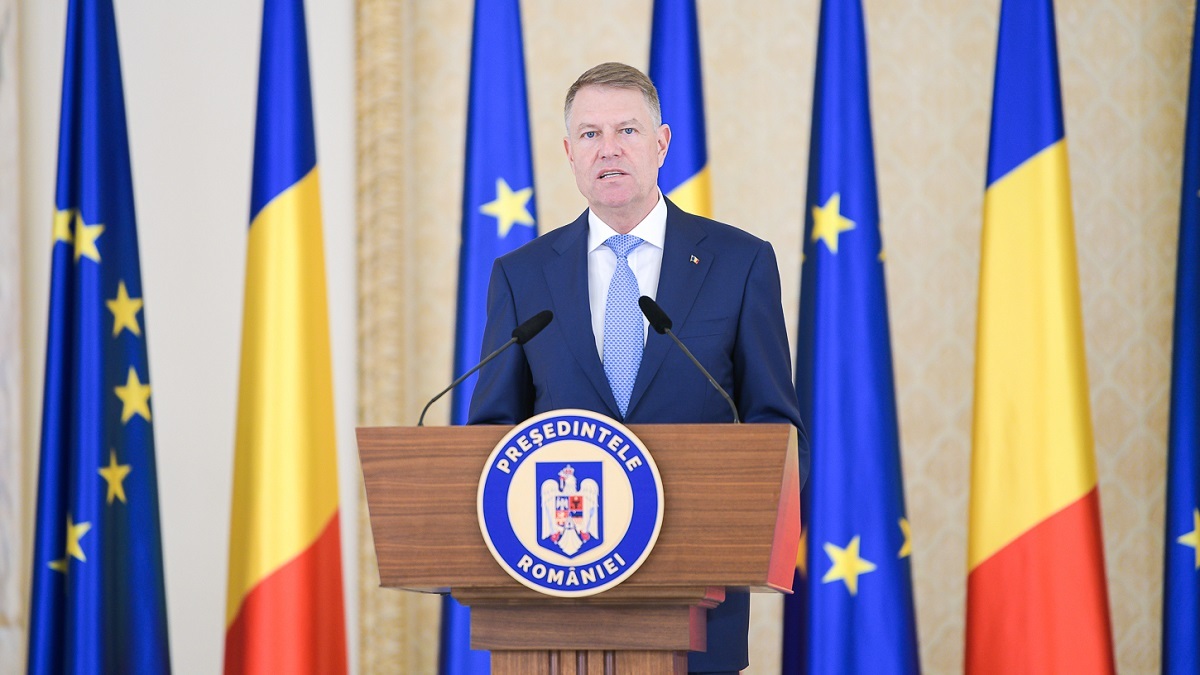 Președintele României decretează luni stare de urgență. Ce va însemna acest lucru pentru cetățeni