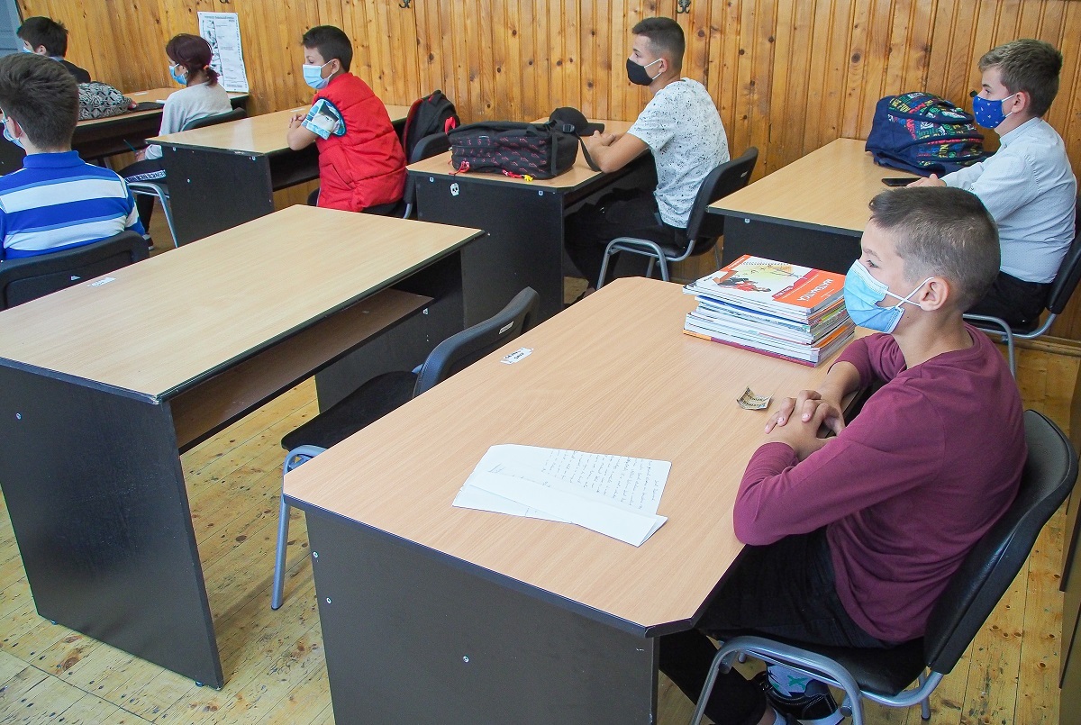 Nicio zi în fără infectări în școlile și grădinițele din Sibiu: 32 de copii și 10 profesori, confirmați pozitiv