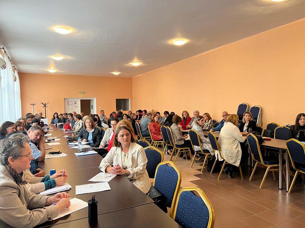 40 de şcoli din Sibiu, incluse într-un  program pentru reducerea abandonului şcolar