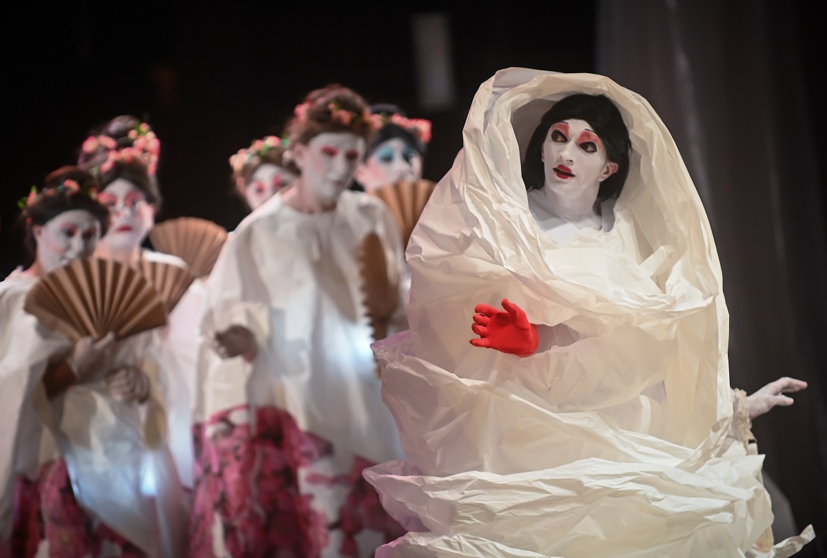 „Povestea prințesei deocheate”, în regia lui Silviu Purcărete, pe scena de la Tokyo Metropolitan Theatre