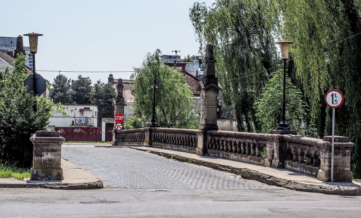 Primăria Sibiu anunţă lucrări la trotuare pe str. Cibinului: „Traficul de pe banda 2 (cea dinspre mal) va fi deviat pe banda  1”