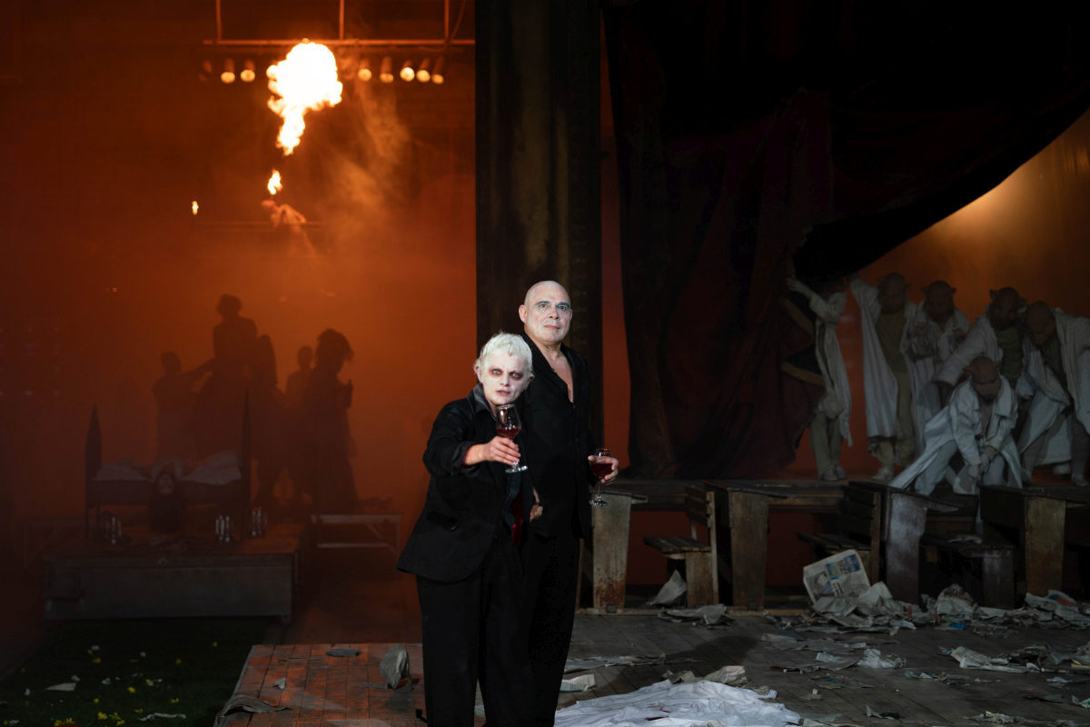 Stagiunea de toamnă la Teatrul Național „Radu Stanca” Sibiu începe cu „Faust” și Unchiul Vanea”