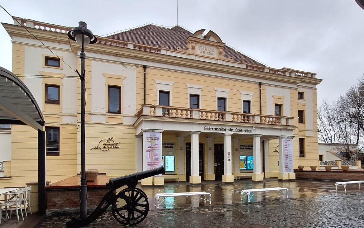Evenimente dedicate Zilei Naționale a României, la Sala Transilvania, Biblioteca ASTRA și Filarmonică