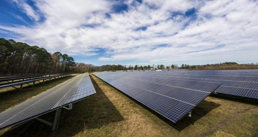 „Paradoxul fotovoltaic”: România a acoperit 70% din consumul de energie cu fotovoltaice, dar curentul nu a fost mai ieftin
