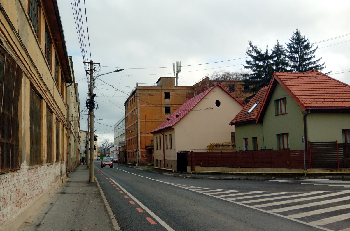 Locuri pe unde tu nu te plimbi. De ce ar merge cineva pe jos pe strada Abatorului?