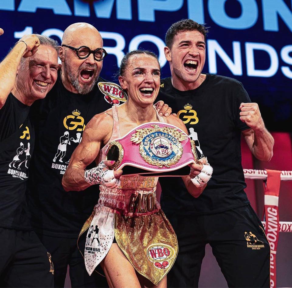 „Balboa” din Cisnădie, campioană mondială de box. Centură câştigată având nasul fracturat, în a doua zi de Crăciun