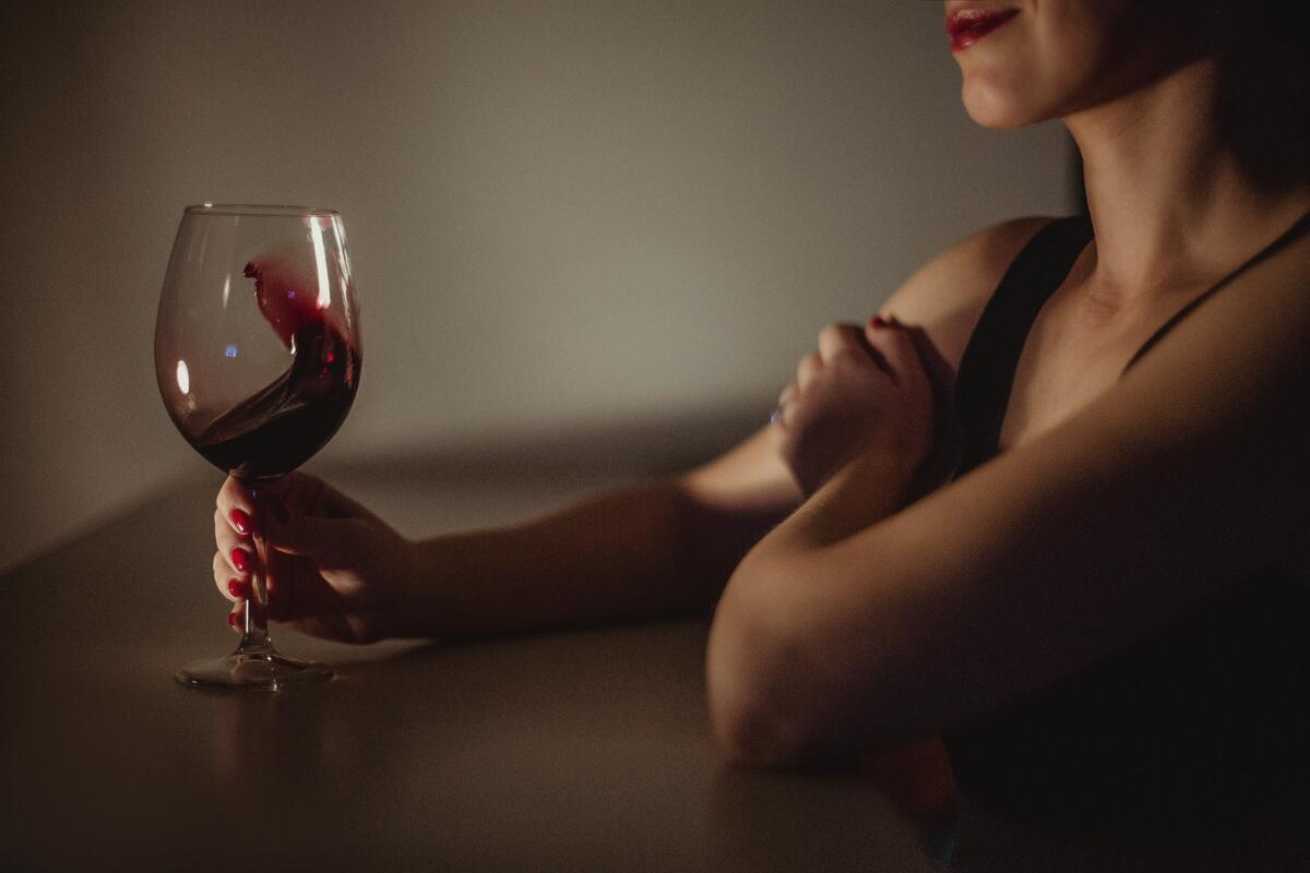 7 Beneficii Ale Vinului Roșu Asupra Vieții Intime. Uite Ce Spune Știința!