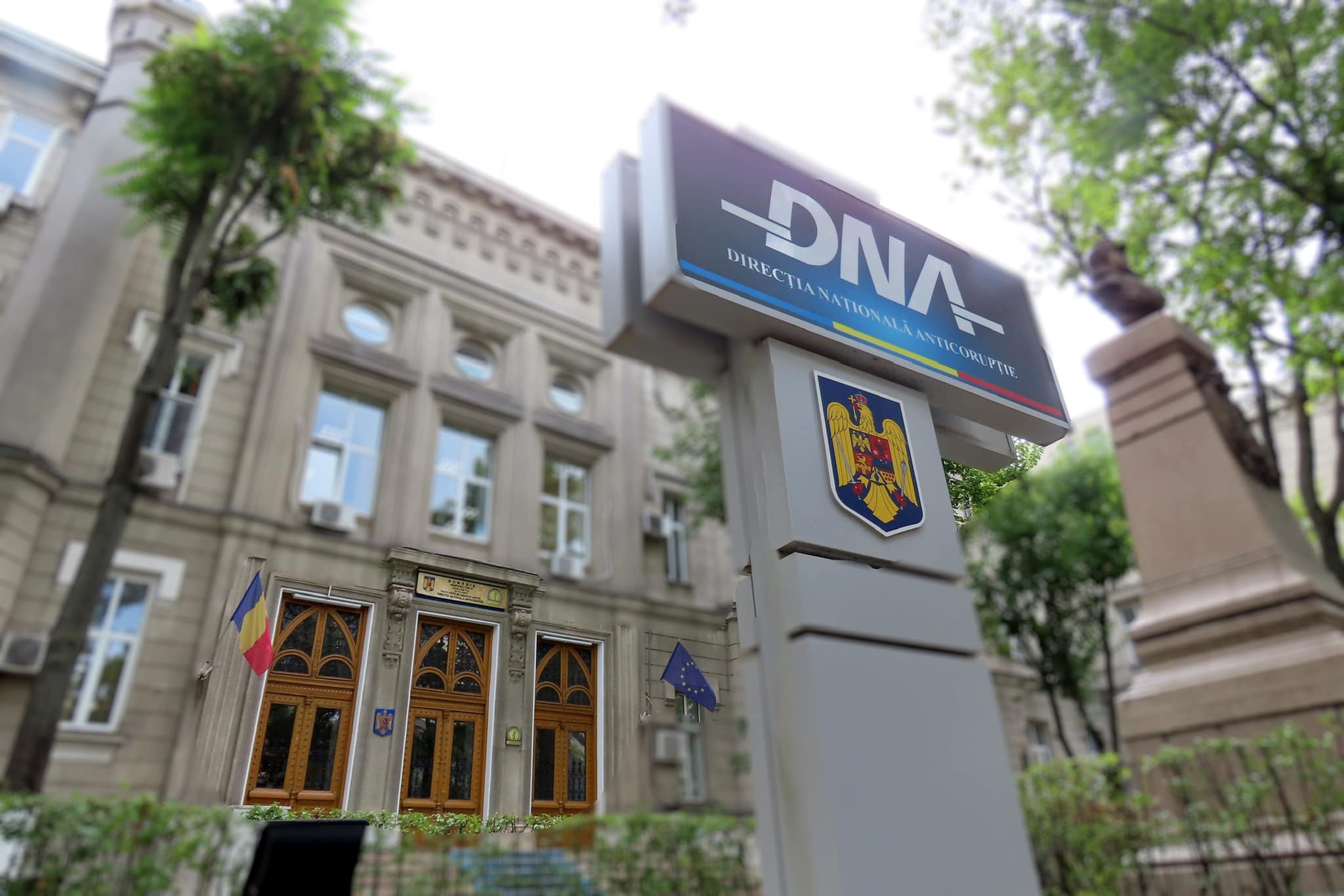 DNA: Nouă persoane – judecate după ce ar fi vândut la prețuri subevaluate terenuri ale SC Parc Industrial Sibiu SA