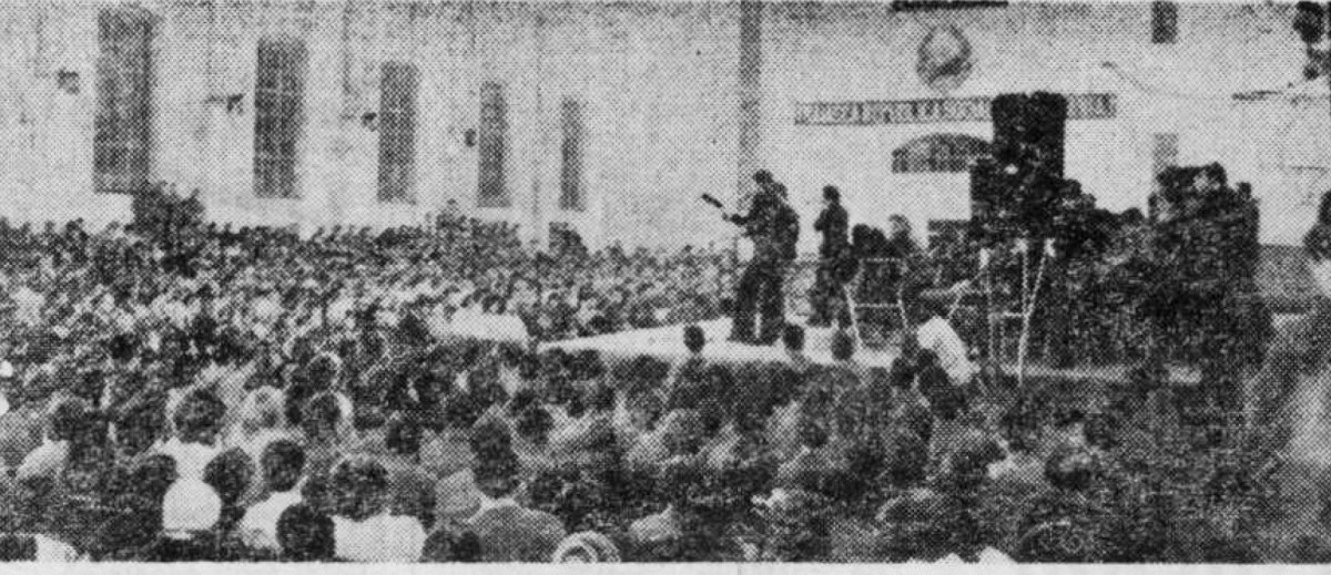 Cenaclul „Flacăra” la Sibiu – sau cum îşi luau tinerii porţia de libertate la o manifestare, teoretic, comunistă