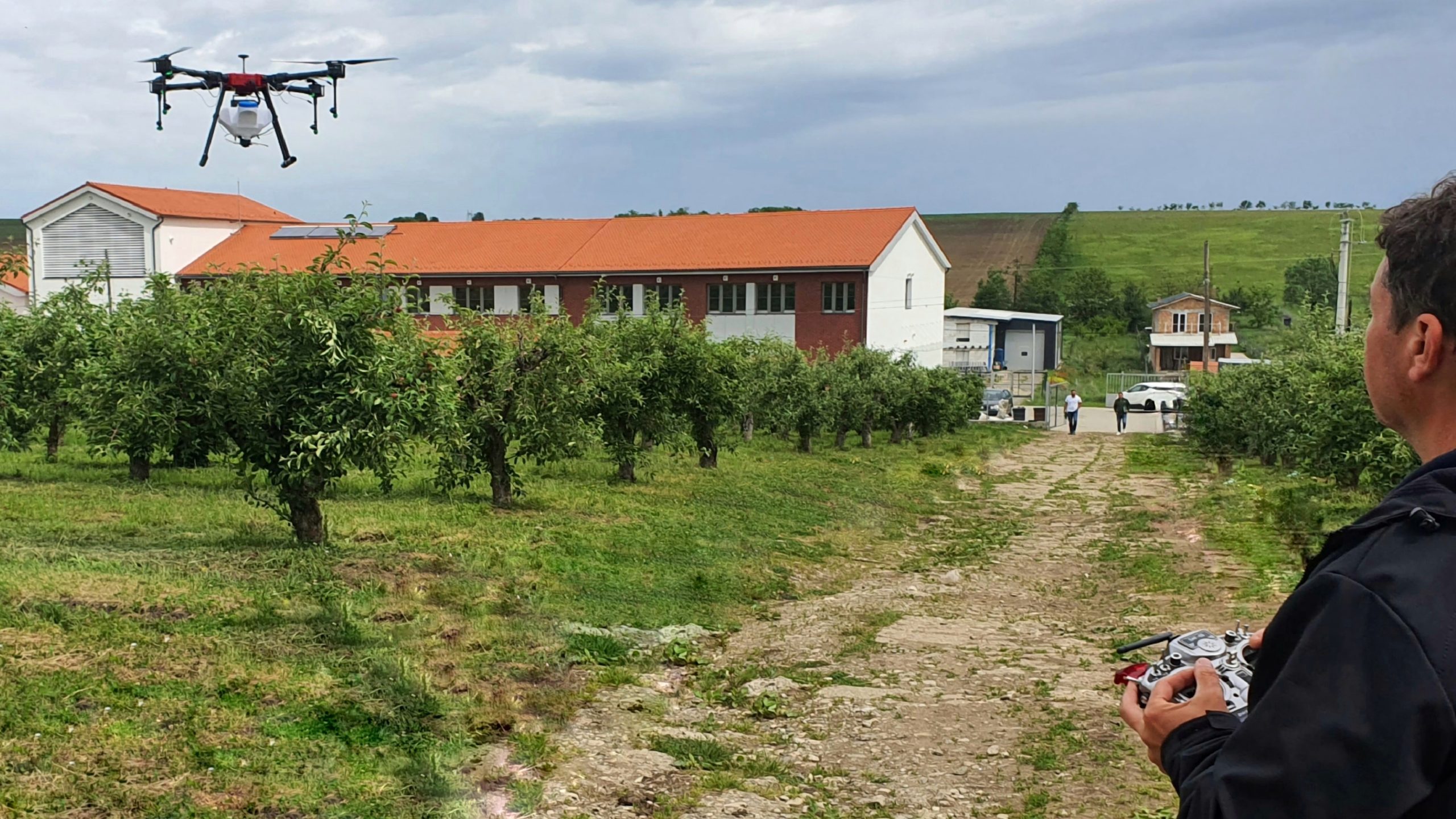 Universitatea „Lucian Blaga” din Sibiu câștigă finanțare europeană pentru vehicule agricole inteligente