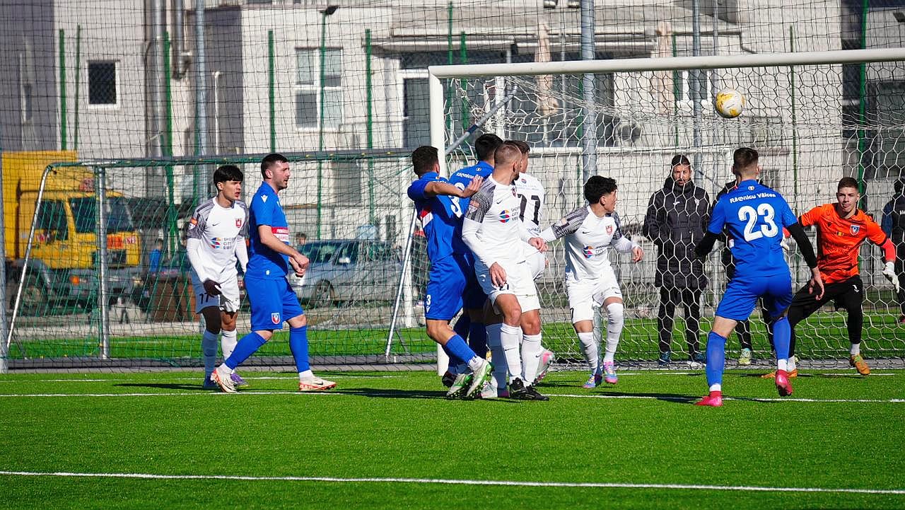 Prima înfrângere pentru ”călăreţii roşii” în amicale. Şelimbărul pierde pe ”Alma” cu un lider din Liga 3. A revenit Telcean