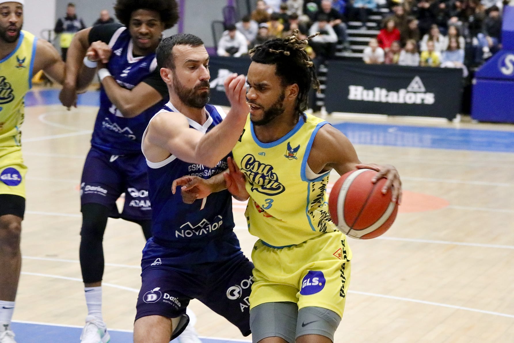 (CRONICA) Dublu… double-double. MJ Randolph şi Smith, sclipitori cu Mureşul. Baschetbaliştii sibieni reiau seria victoriilor