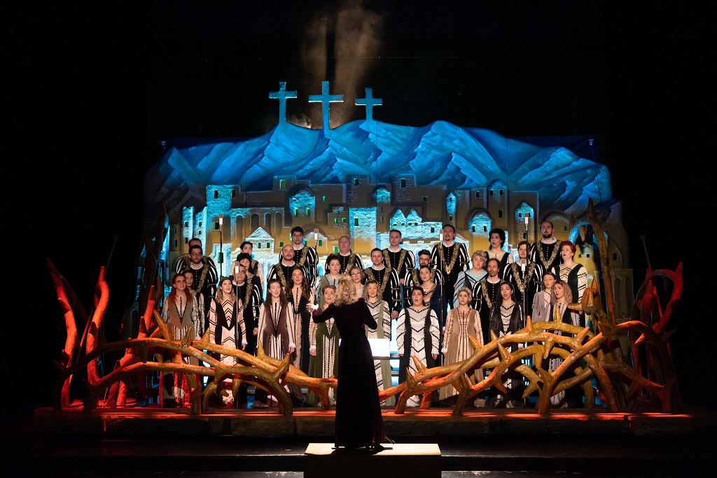 Corul „Madrigal – Marin Constantin” poposește la Sibiu pentru un concert din cadrul turneului „Săptămâna Patimilor”