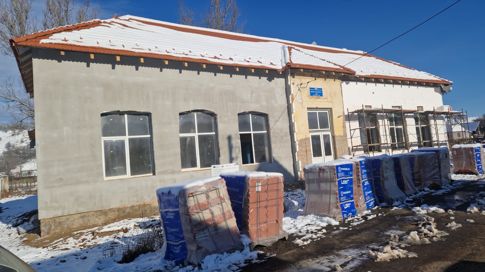 Chirpăr: Căminele culturale din satele Vărd şi Veseud sunt în modernizare
