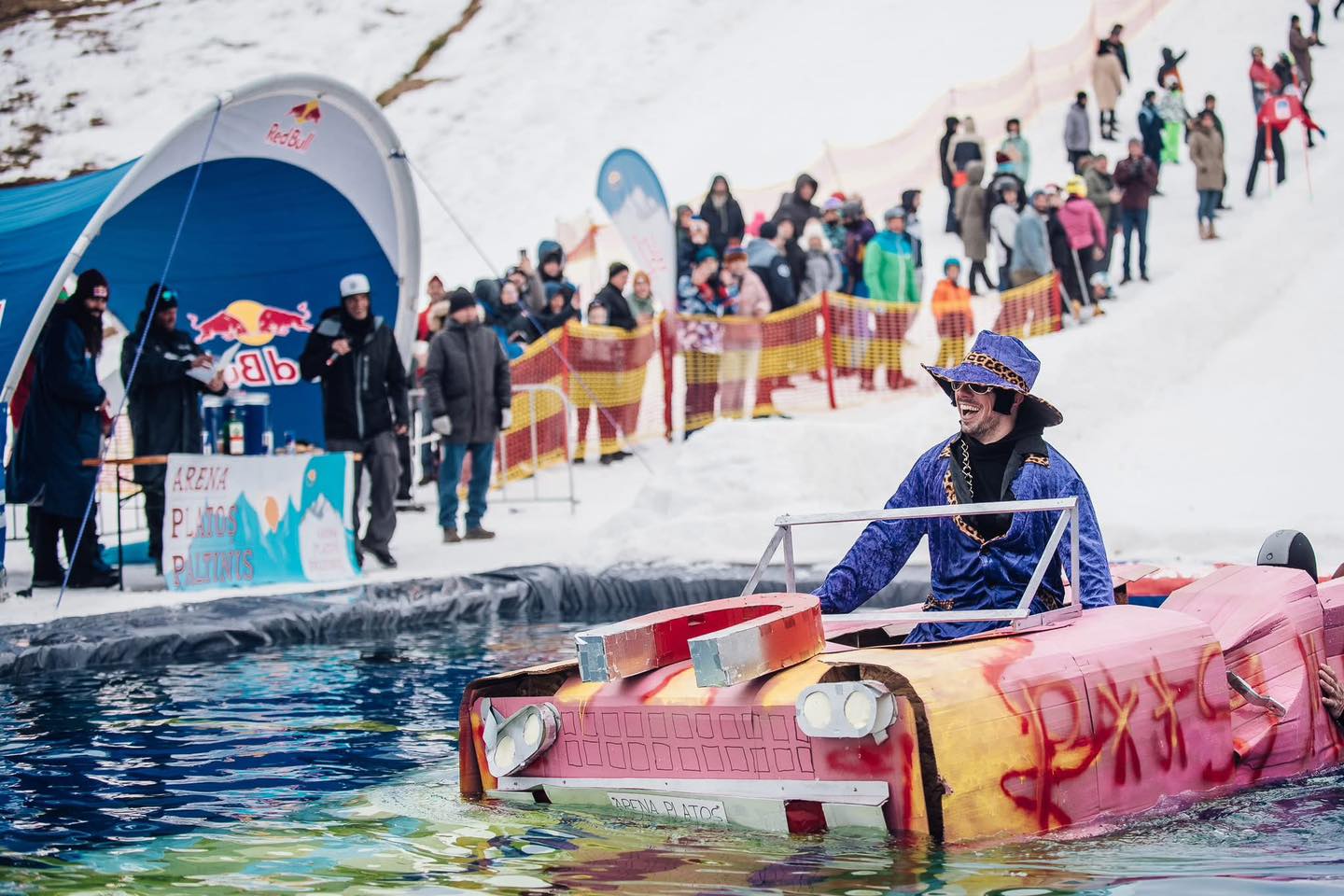 “ Slide and Freeze” revine la Păltiniș Arena. Premii substanţiale oferite câştigătorilor