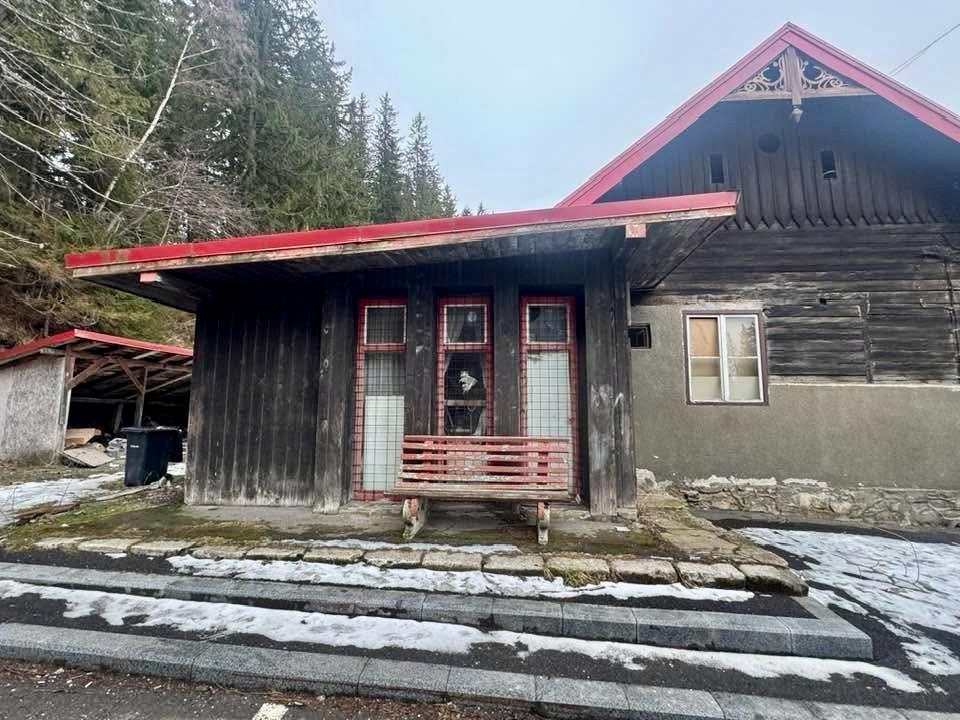 Imaginea decăderii Păltinișului, stațiunea comparată cândva cu Karlovy Vary