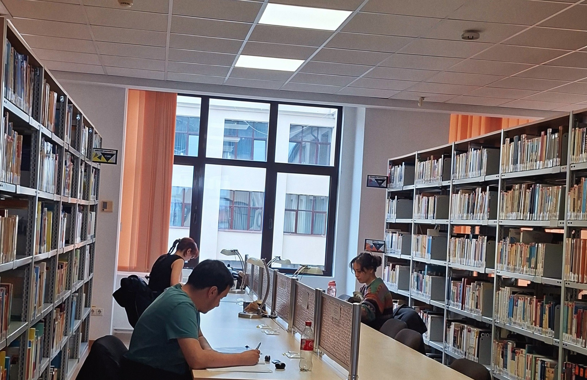 Biblioteca ULBS intră în era digitală: record de utilizatori și accesări online