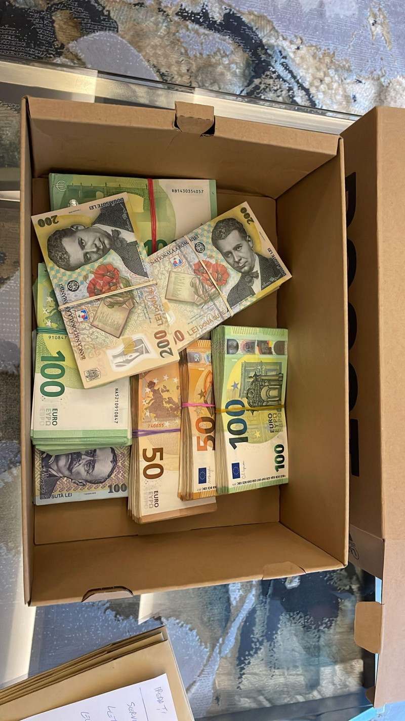 Descindere DNA: Sute de mii de euro cash la șeful Autorității Rutiere Române