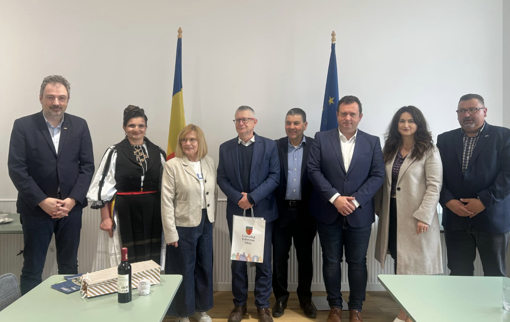 Delegație franceză, în vizită la Consiliul Județean Sibiu. Discuții despre agricultură, zootehnie și ecoturism