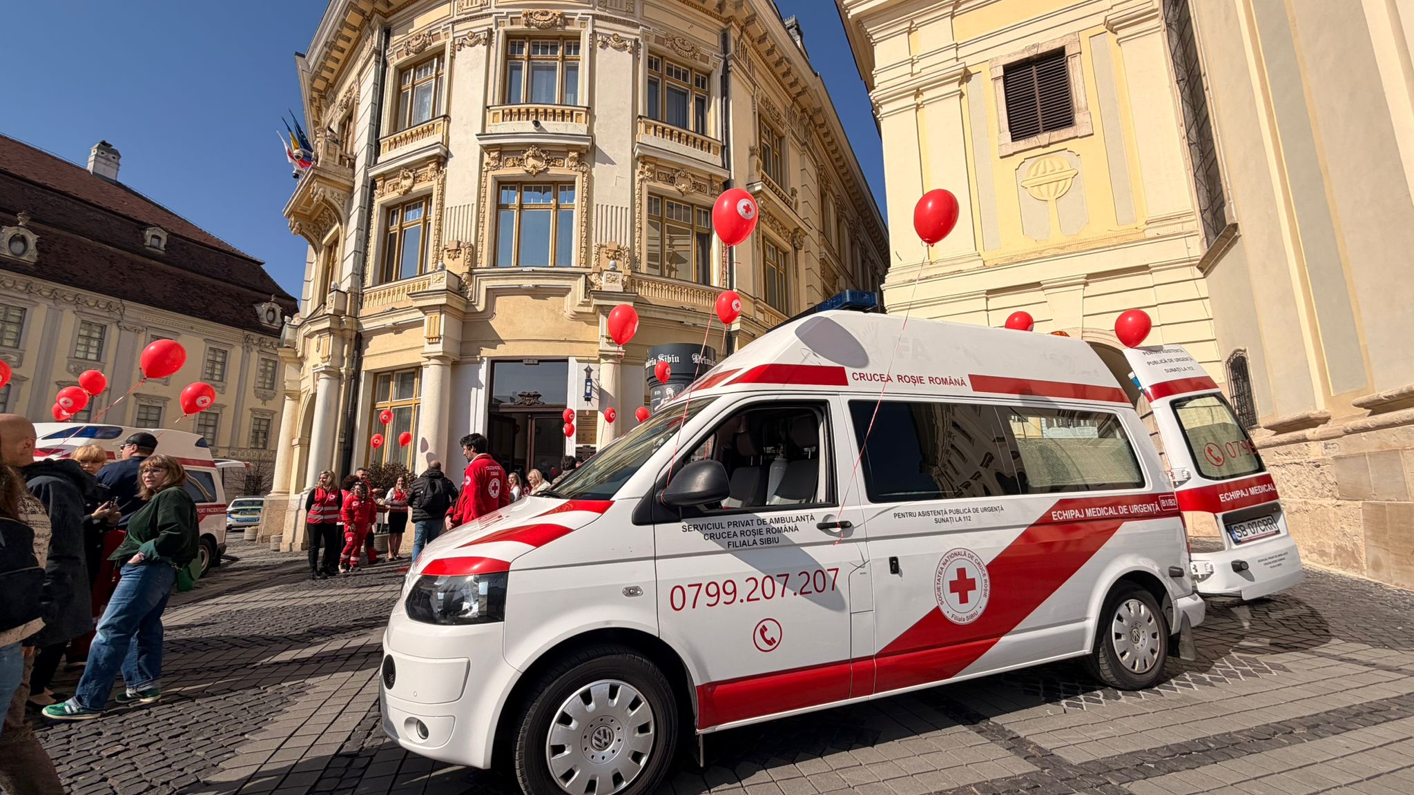 Crucea Roșie Sibiu intră în linia întâi: serviciu propriu de ambulanță, cu intervenții și gratuități pentru cazuri sociale