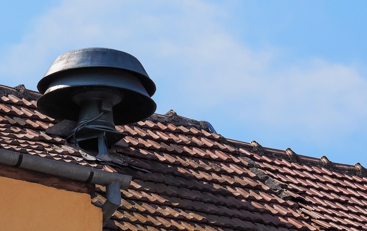 În unele locuri din județ, alarma se dă din clopot. Câte sirene sunt în Sibiu?