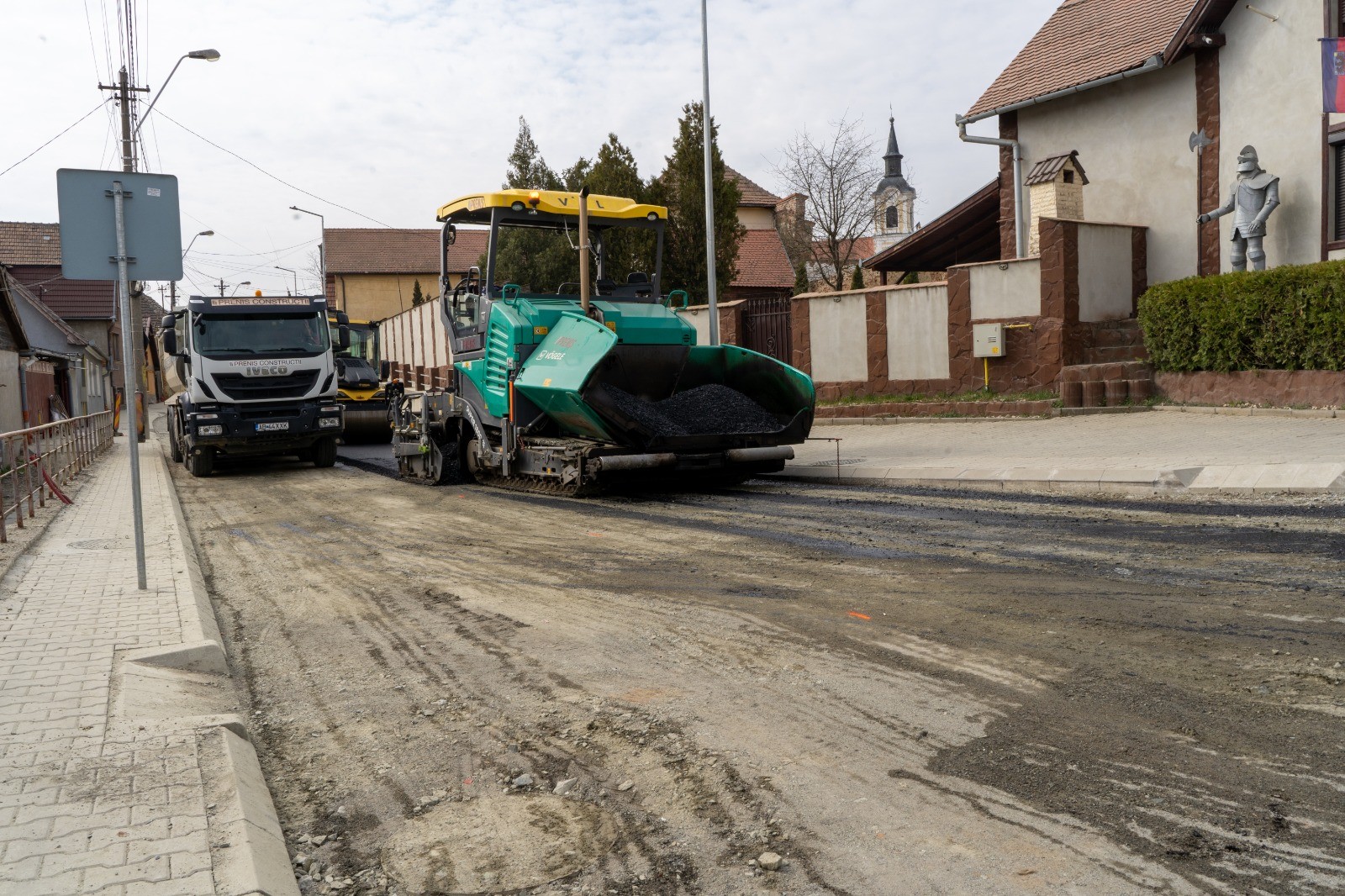 Primăria Mediaș anunță începerea asfaltărilor pe două artere importante din oraș