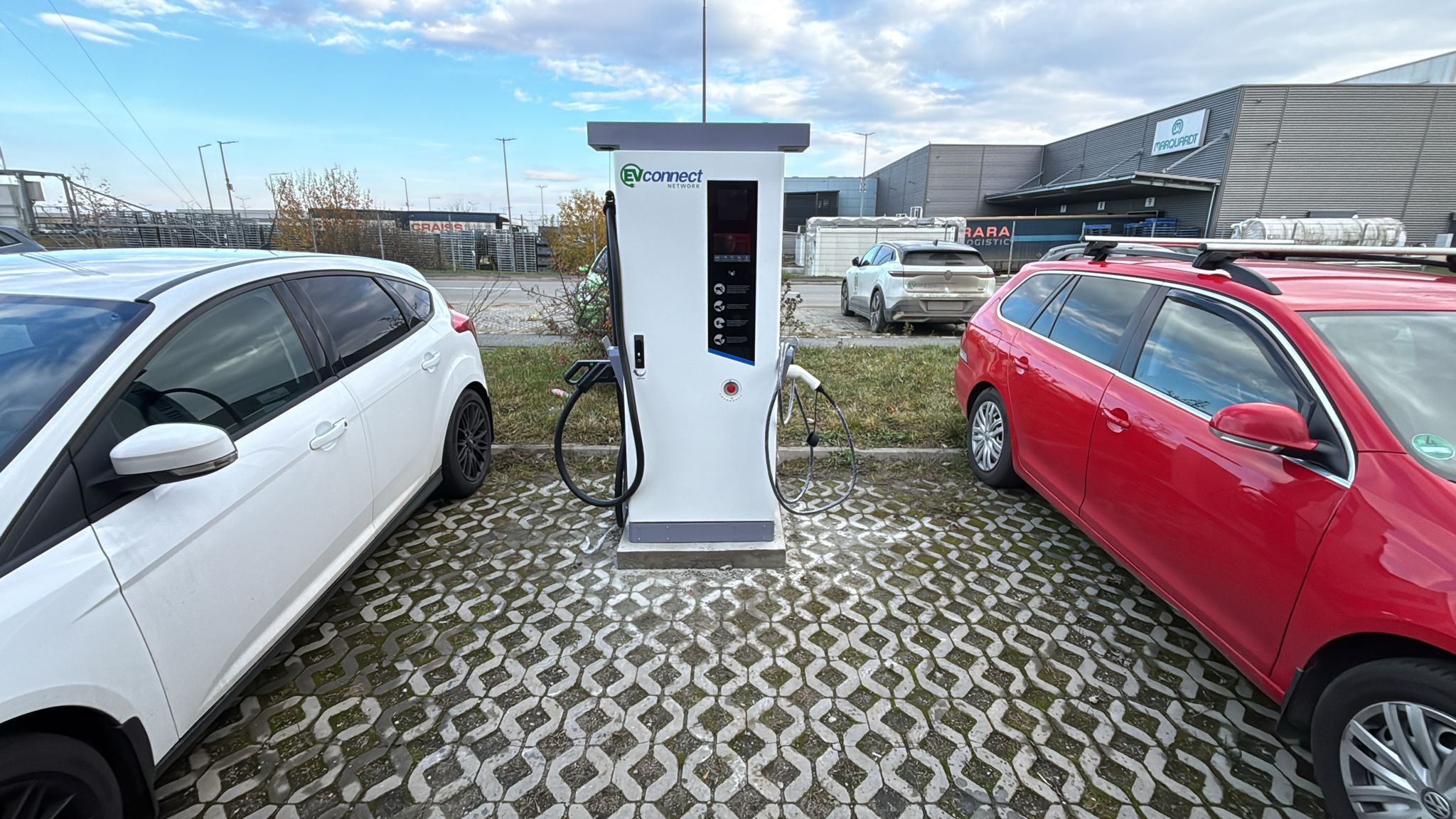 Încă 45 de stații de încărcare pentru mașini electrice apar în Sibiu