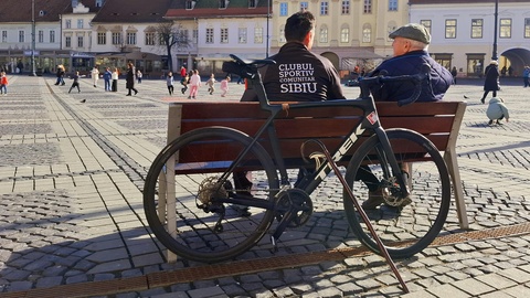 Proiectele Maratonului (18). “JoyRide – Plimbă Bucuria”, proiectul care-i scoate în oraş pe vârstnici și persoanele cu mobilitate redusă