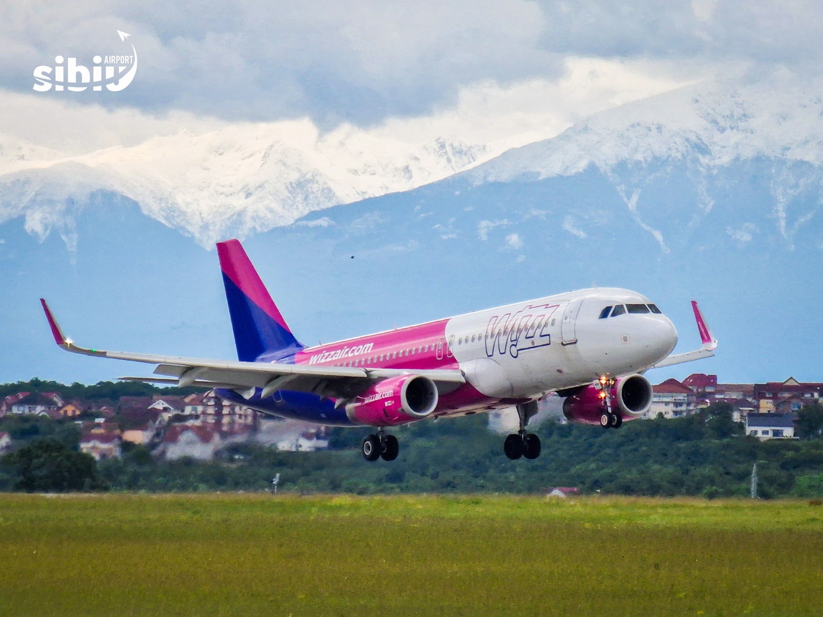 Boarding Pass: Wizz Air renunță la trei curse de pe Aeroportul din Sibiu