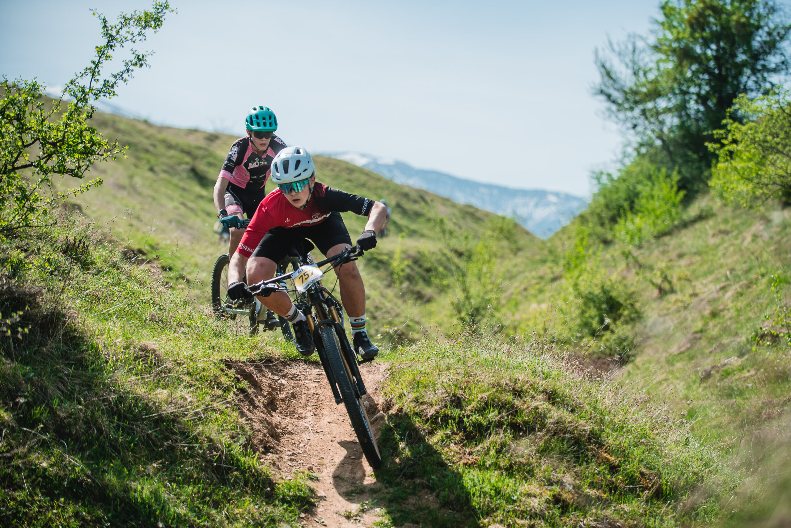 Peste 700 de rideri deschid sezonul la Triada MTB Avrig: Cupa României debutează cu un traseu spectaculos și noul „Power Lap”