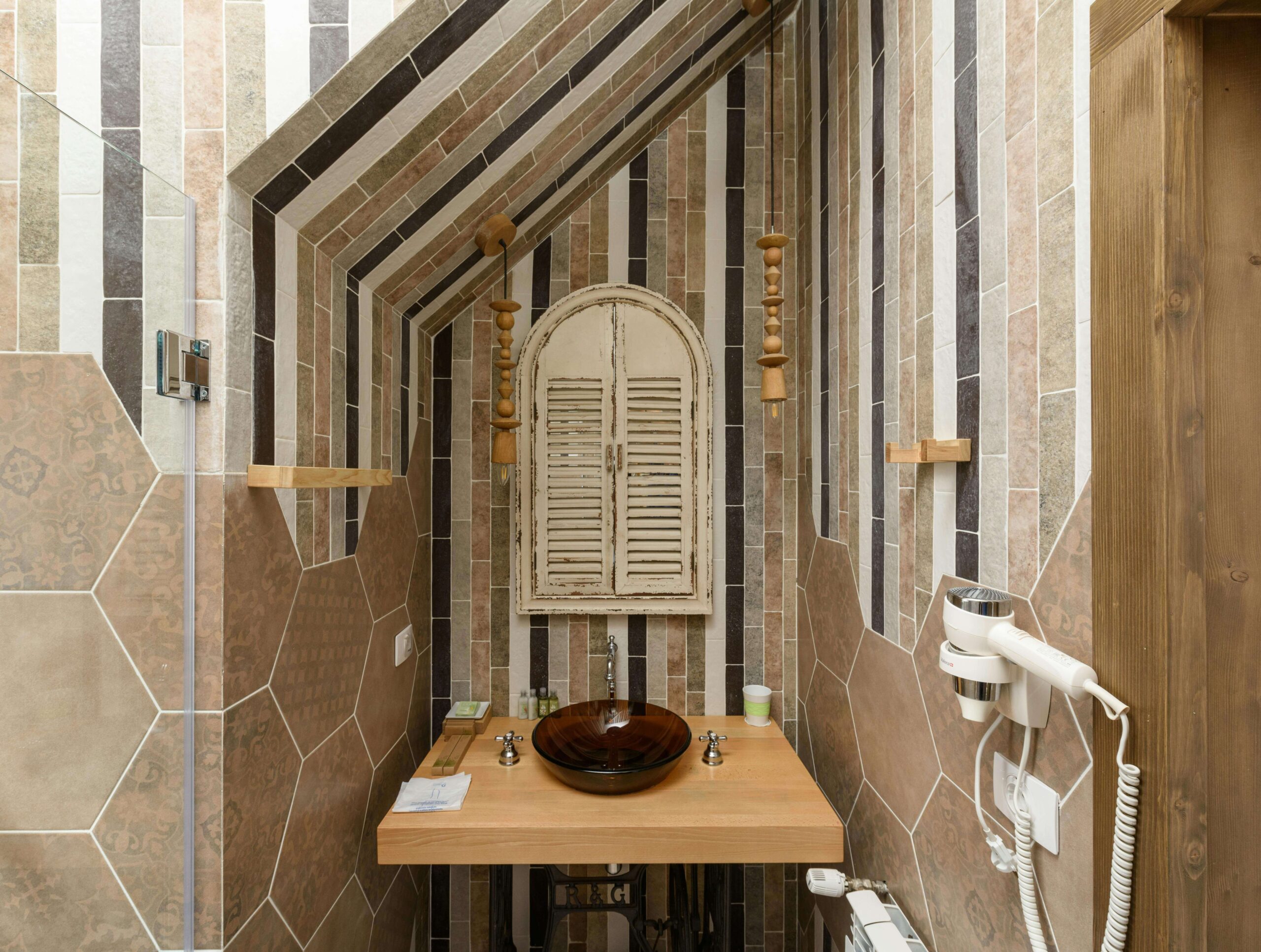 Cum să alegi chiuveta de baie ideală pentru un decor Boho-chic
