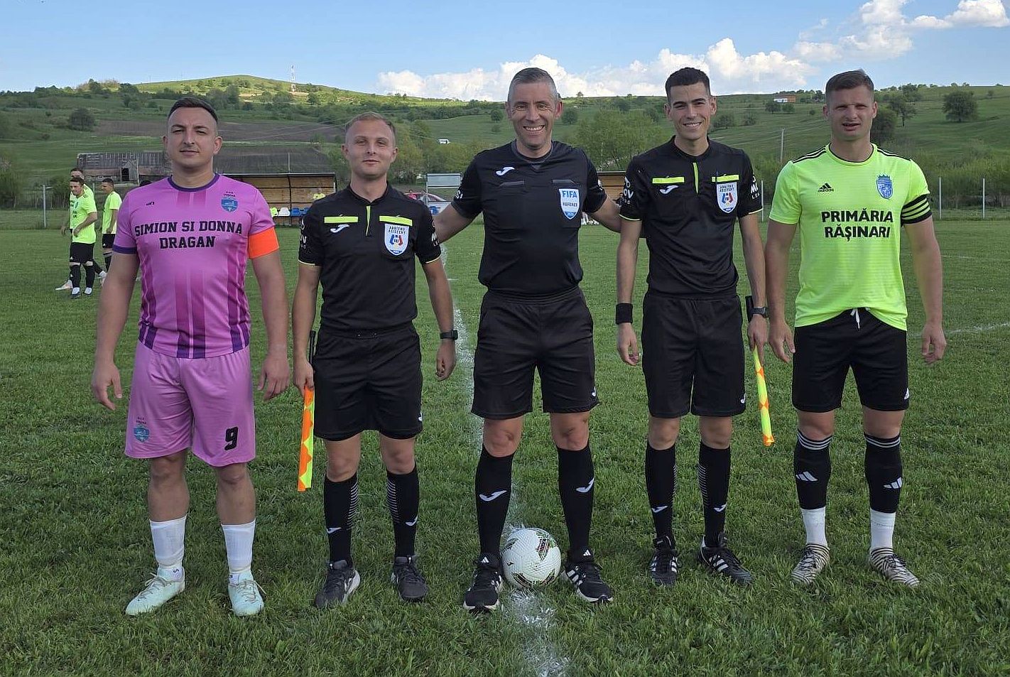Arbitrul de la ACS Vurpăr – Răşinari împarte dreptatea în Metaloglobus – FC Hermannstadt. Revine în Superligă după o suspendare de 3 luni