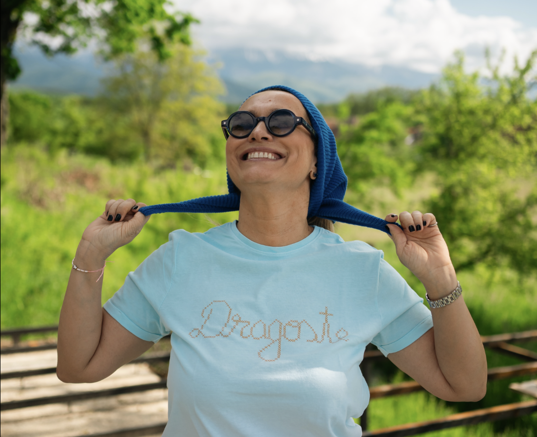 Andreea Esca pregătește un „Cămin Cultural” modern în Porumbacu de Sus