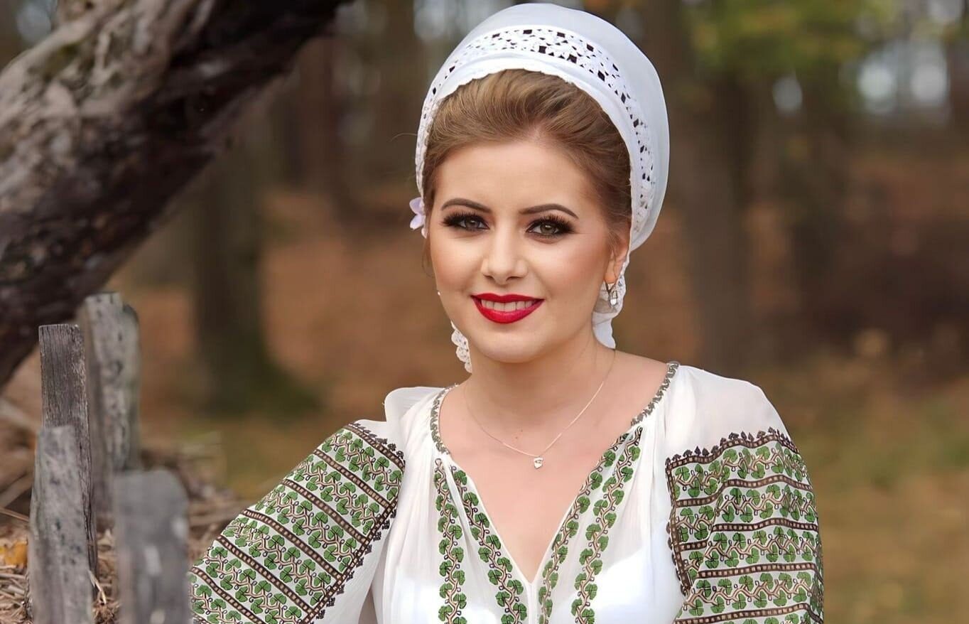 Recomandarea săptămânii | Artista Izabela Tomița recomandă filmul „Cravata galbenă”