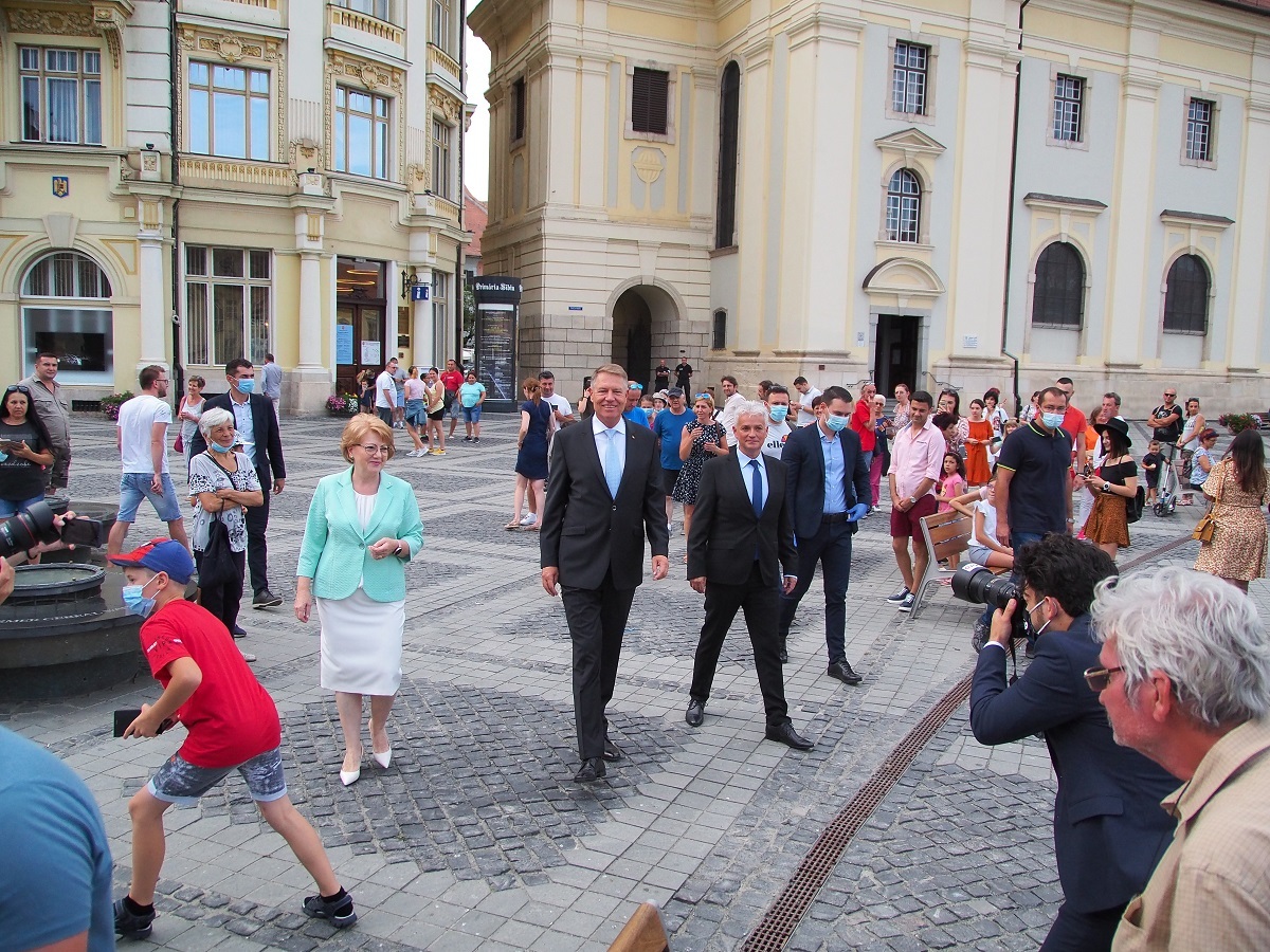 Astrid Fodor: ˝Când Klaus Iohannis mi-a comunicat că va candida, trăirile mele au fost cumva contradictorii˝