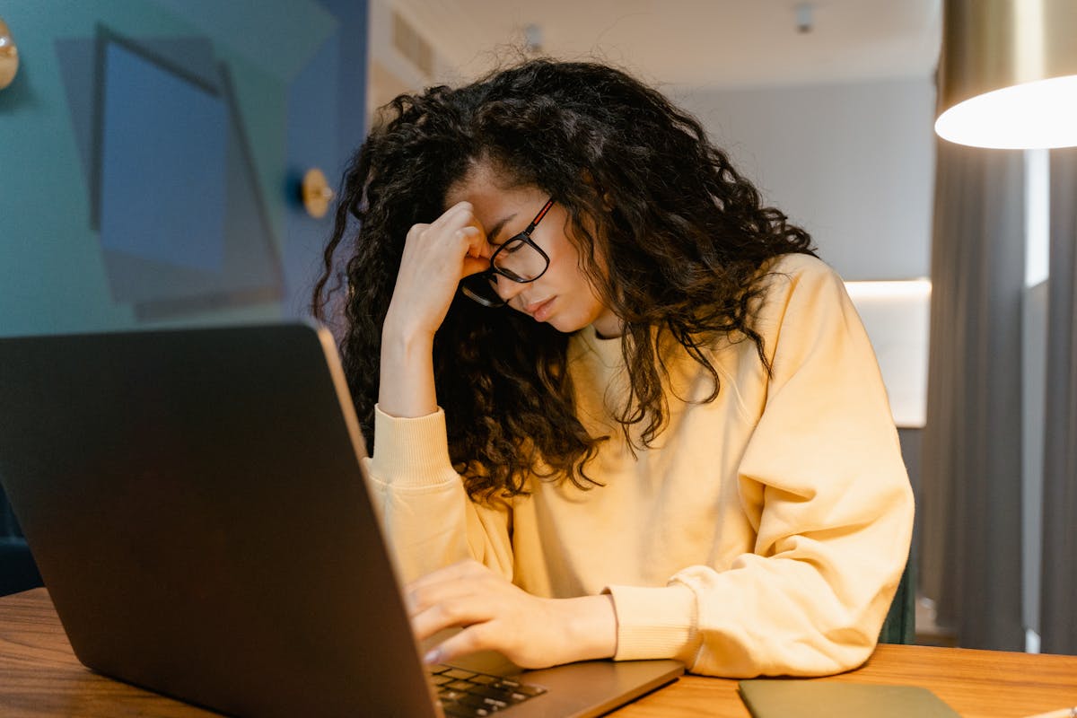 Burnout emoțional sau chakra plexului solar blocată?