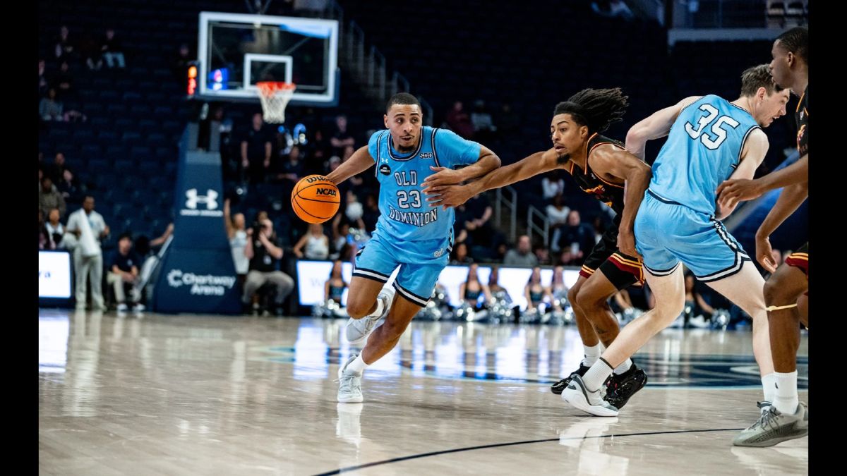 CSU Sibiu transferă din NCAA. Jordan Battle, noul conducător de joc al “galben-albaştrilor”. “E un shooter pur”