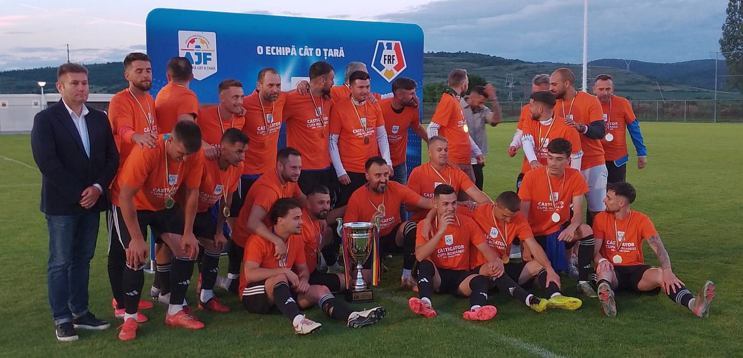 ACS Păltiniş Răşinari a câştigat Cupa României. 3-2 în finala de pe ”Obor” cu ACS Bradu