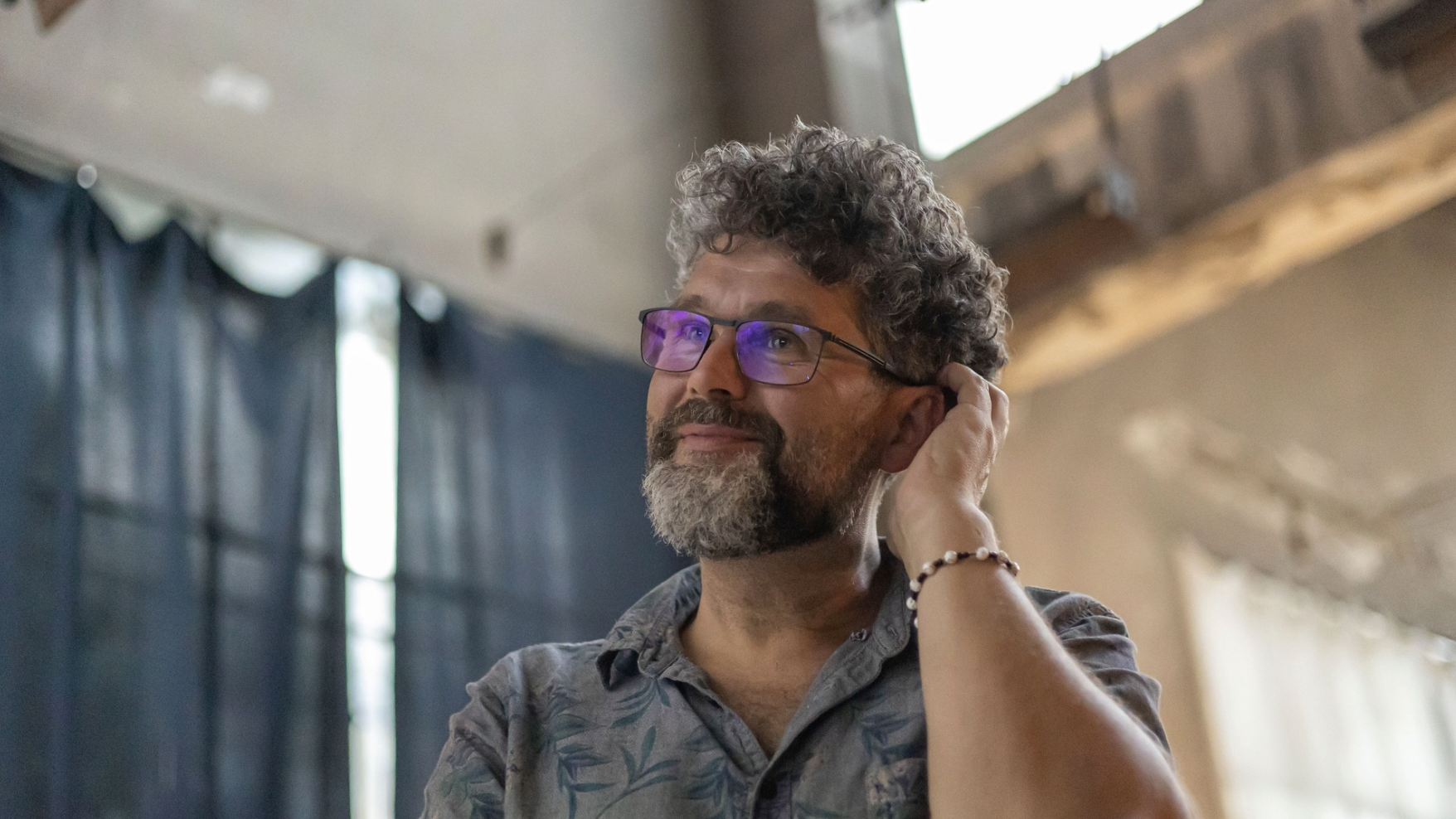 Recomandarea săptămânii | Regizorul Bogdan Sărătean: “Apeirogon”