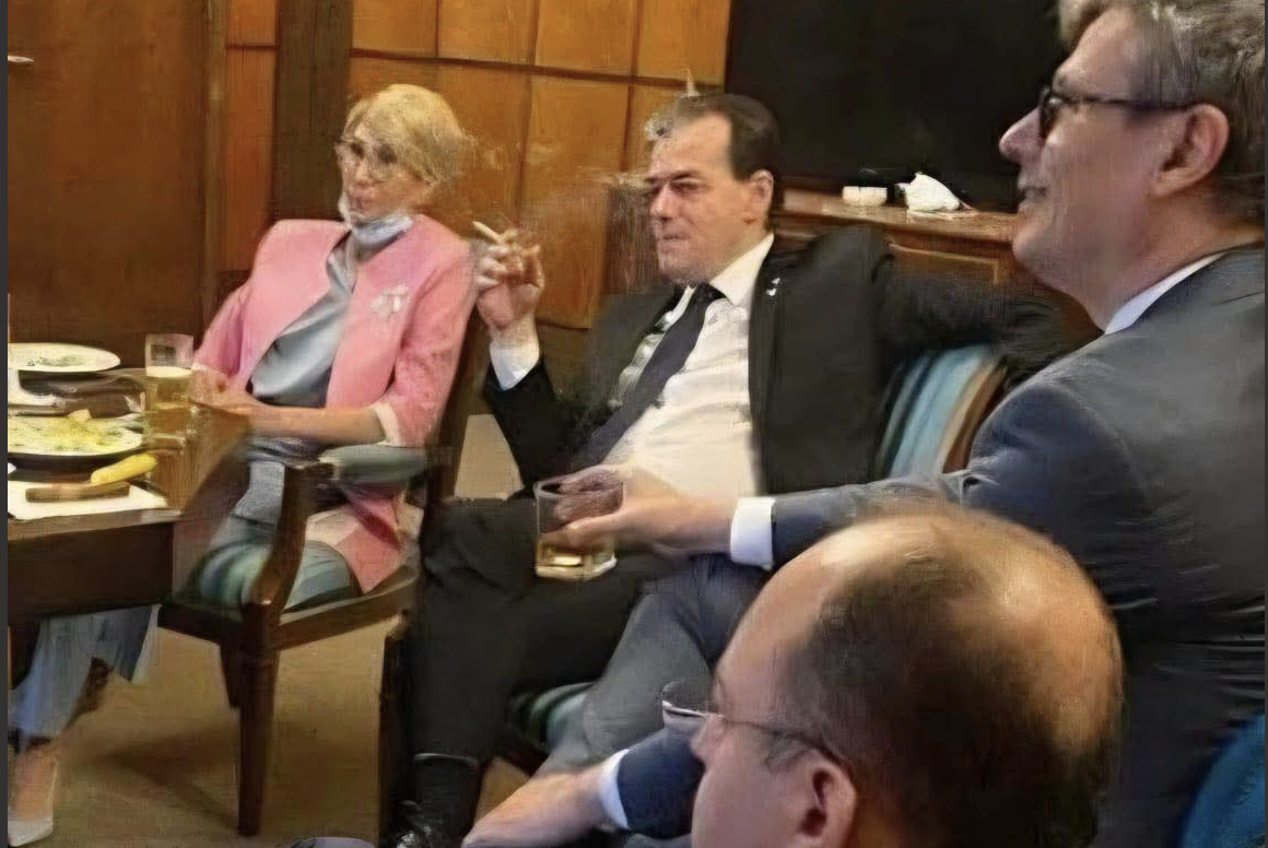 (P) PSD Sibiu: Doamna blondă de la PNL Sibiu atacă justiția