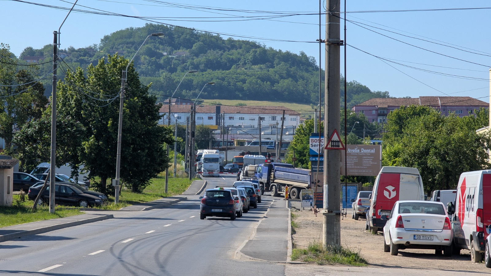 Circulație închisă pe strada Gării din Mediaș în acest weekend. CFR anunță lucrări la trecerea la nivel cu calea ferată