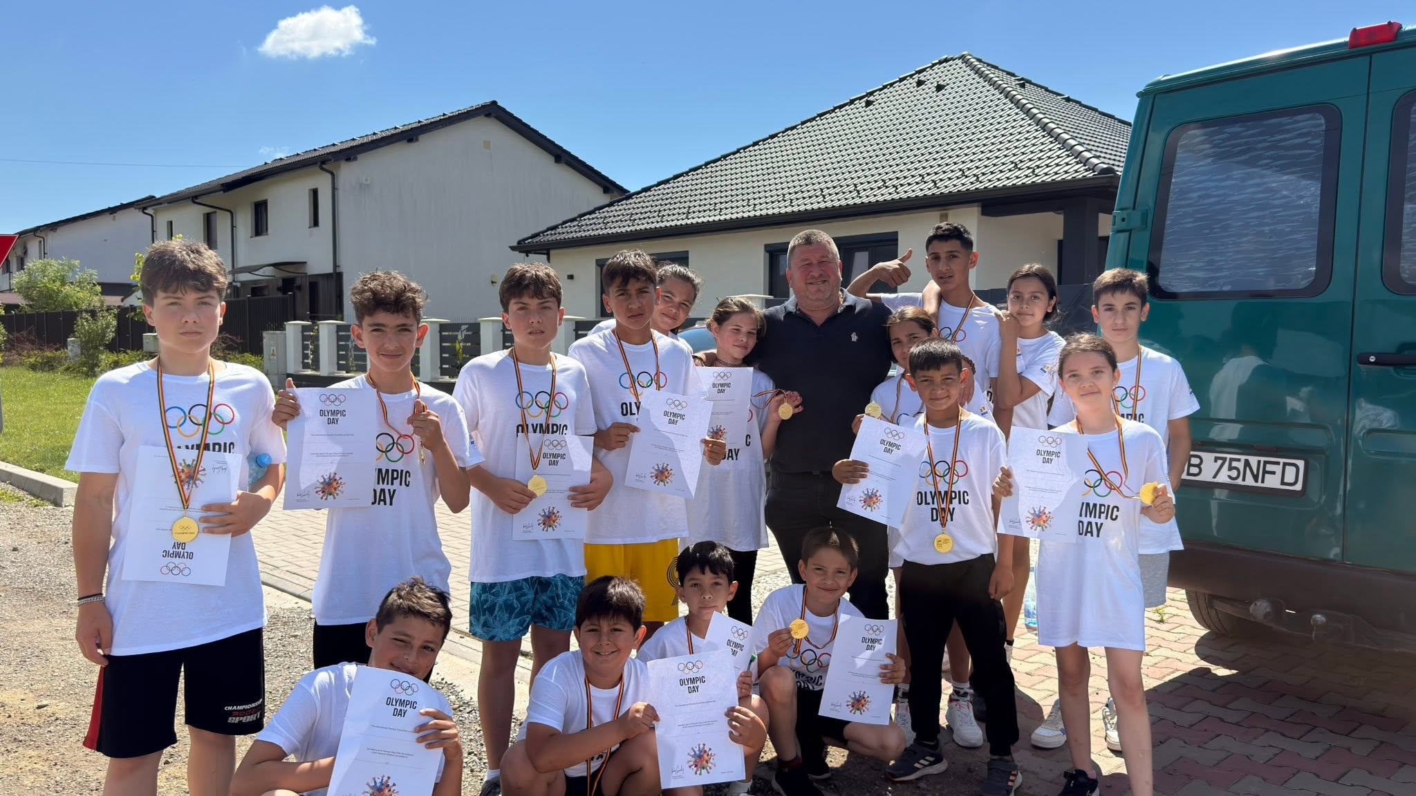 BRĂDENI: O echipă locală de elevi a participat la Crosul Olympic Day Sighișoara