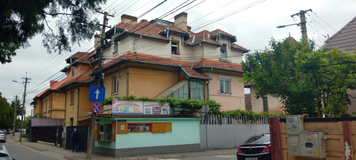 De ce te-ai plimba pe strada Gării care nu ajunge, teoretic, la gară