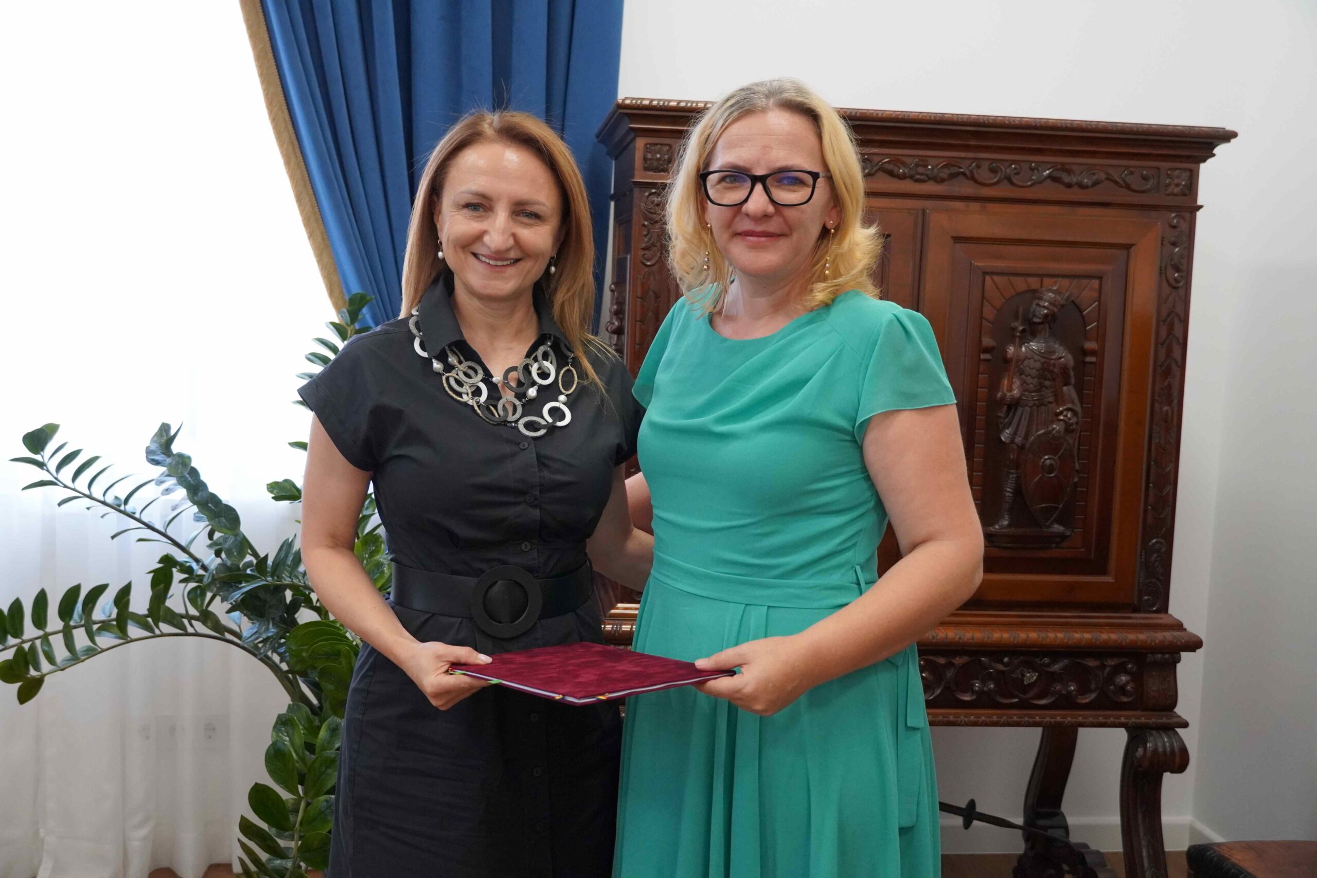 Tot mai mulți pacienți din Mediaș vor avea acces la dosarul medical online