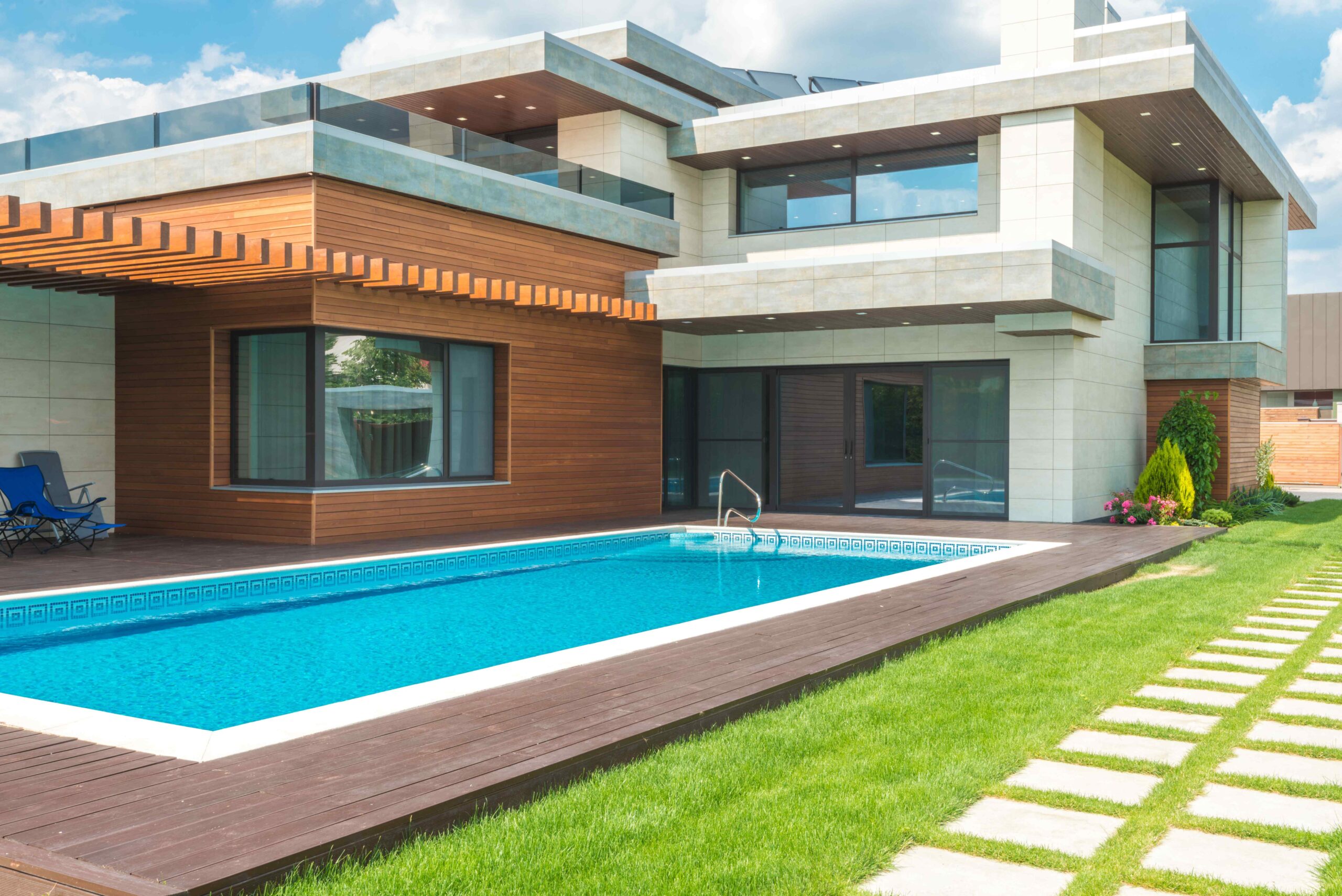 Cât costă cu adevărat o pompă de căldură pentru piscină: ce nu apare în niciun calcul