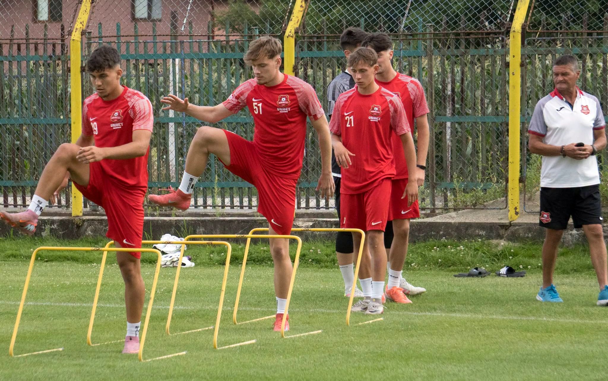(ACTUALIZARE) Dorin Zotincă a condus primul antrenament la FC Hermannstadt. Cine sunt cei 20 de jucători din lot