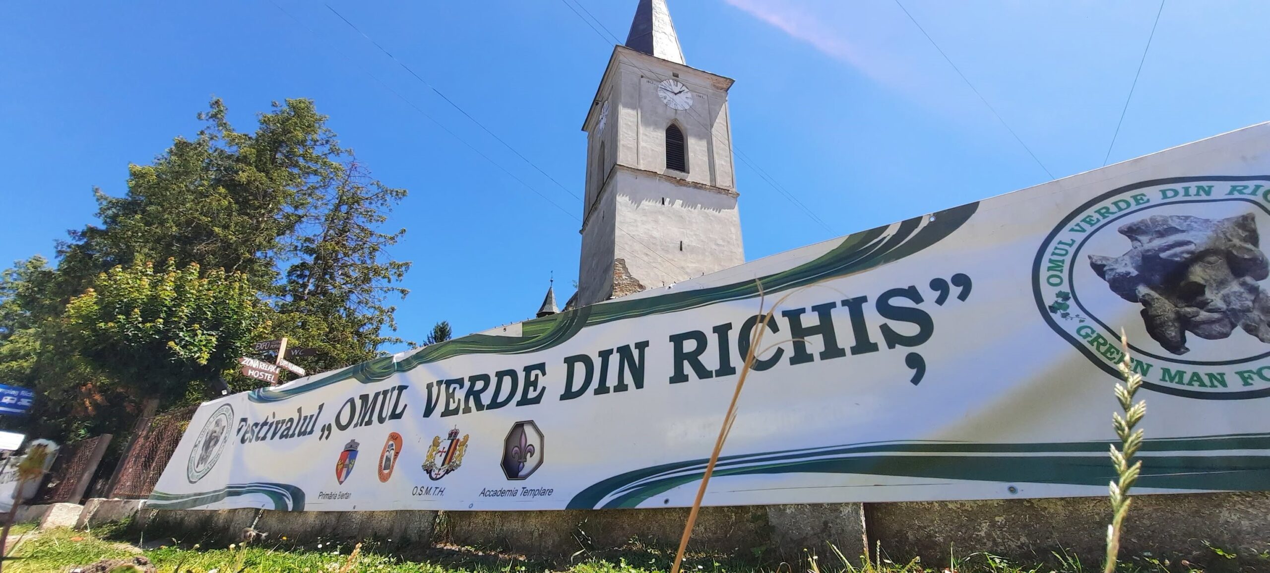Festivalul „Omul Verde” revine la Richiș. Trei zile de concerte, drumeții, gastronomie și evenimente dedicate patrimoniului transilvănean