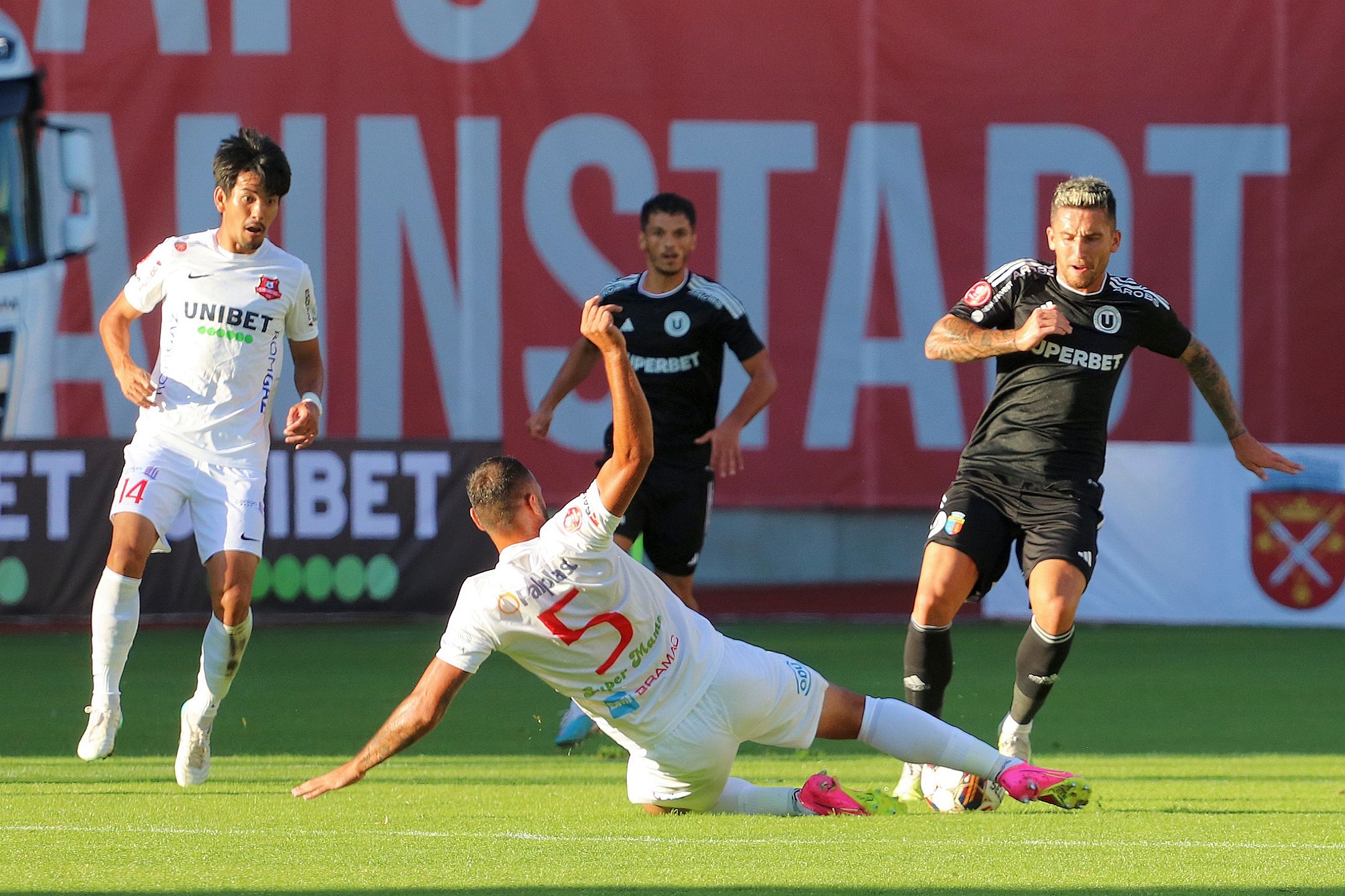 Un jucător cu aproape 300 de meciuri în Superligă, la FC Inter. ”Bleu-albaştrii” încep pregătirile