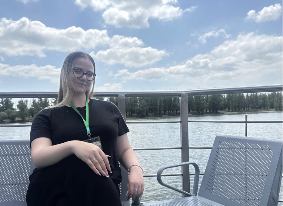 “Latina e mai mult decât o limbă veche, e o punte către trecut”. Povestea Andreei Fleșeriu, olimpica de la “Goga” care a transformat o simplă materie în pasiune